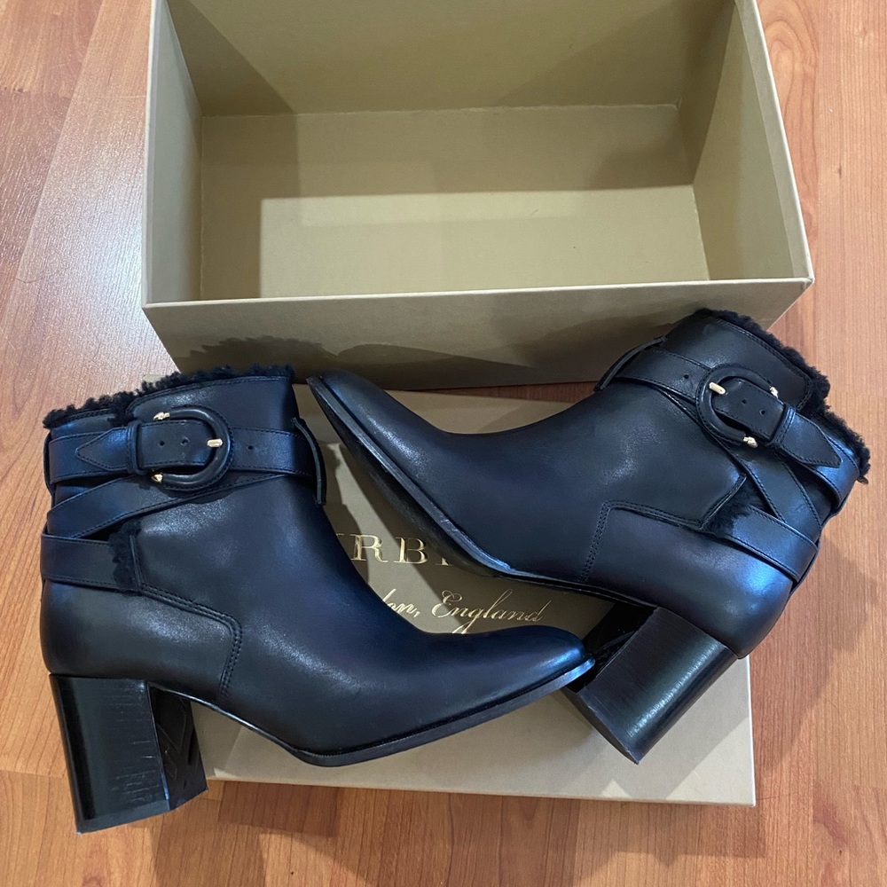 Authentic Burberry booties size 38.5 EU